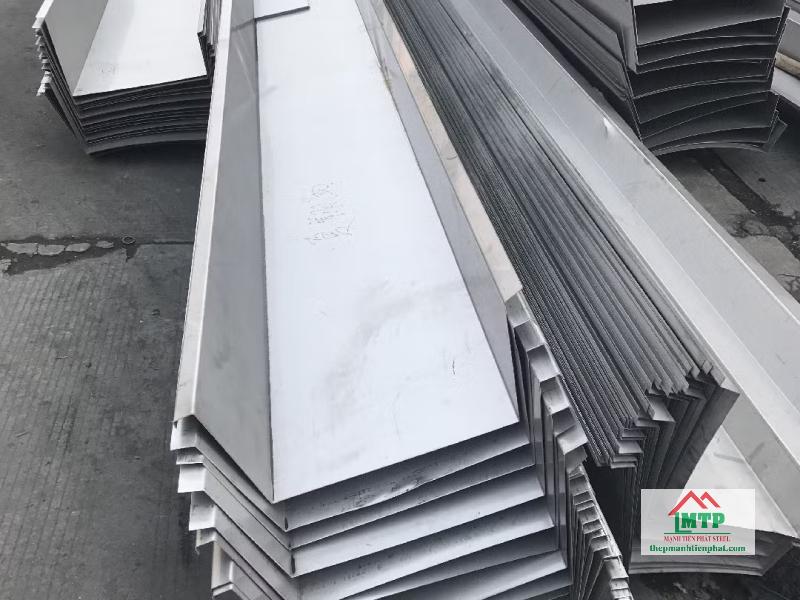 Máng xối inox 316