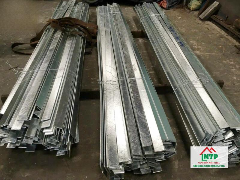 Thép la mạ kẽm nhúng nóng