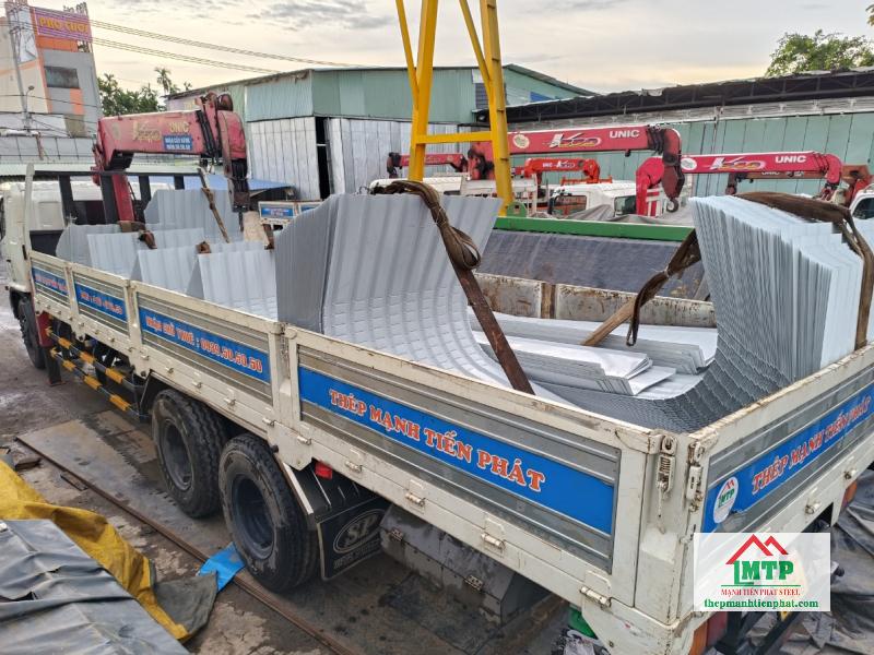 Thép Mạnh Tiến Phát là đại lý tôn Hoa Sen tại Quận Gò Vấp, sản phẩm đa dạng, gia công theo yêu cầu, giao hàng nhanh