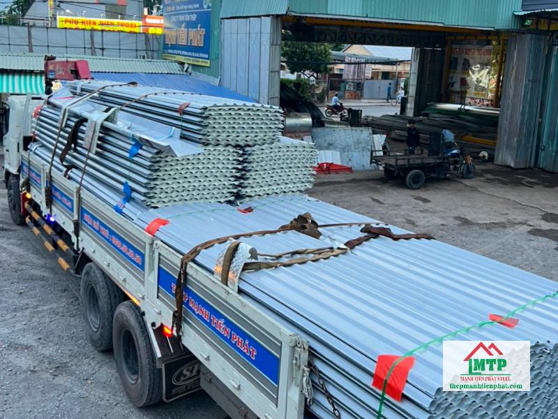 Cung cấp 1300m tôn PU Hoa Sen cho trạm biến áp 100kV tại Gò Vấp