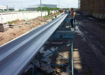 Cán tôn nam kim tại công trình giá rẻ nhất