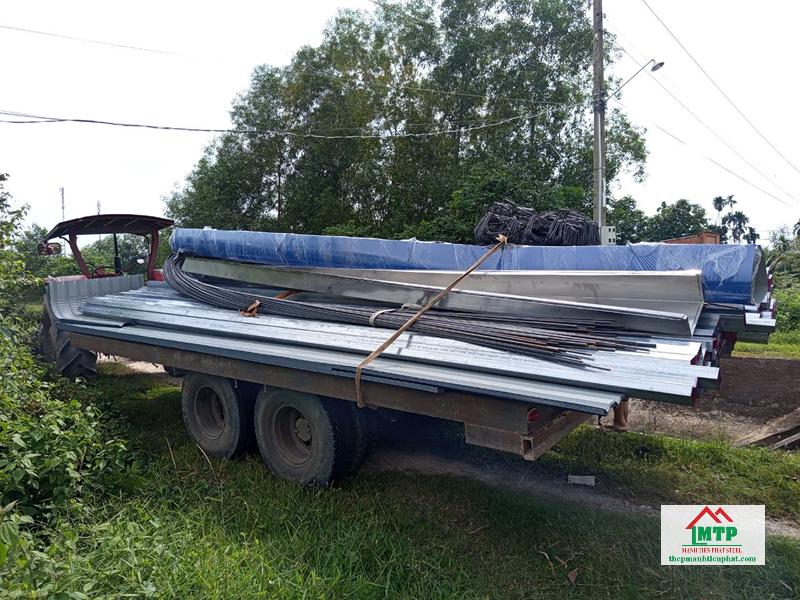 Giao thép hộp, thép xây dựng và tôn Đông Á cho khách xây nhà xưởng tại Trảng Bàng, Tây Ninh