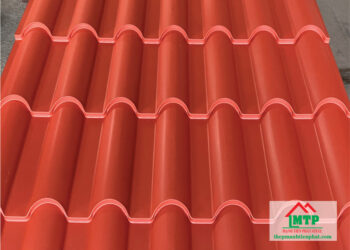 Giá tôn lạnh mạ màu đỏ tươi Đông Á