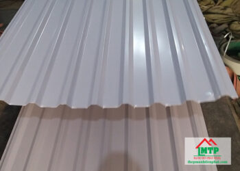 Giá tôn lạnh mạ màu trắng sữa Bluescope