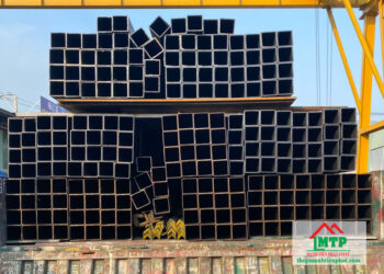 Giá sắt thép vuông đen Hòa Phát 50x50 mới nhất