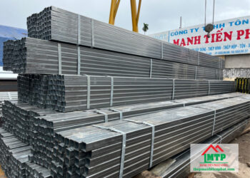 Giá sắt thép vuông mạ kẽm Hòa Phát 50x50 mới nhất