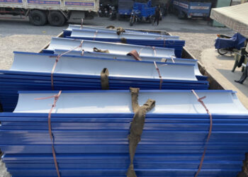 Giá tôn chấn hàng rào rẻ nhất