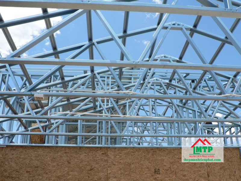 Sắt hộp Ánh Hòa được dùng làm khung mái cho các công trình
