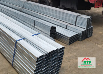 Giá sắt thép hộp Tuấn Võ tại Long An