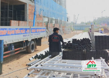 Giá sắt thép hộp Tuấn Võ tại Quận 9