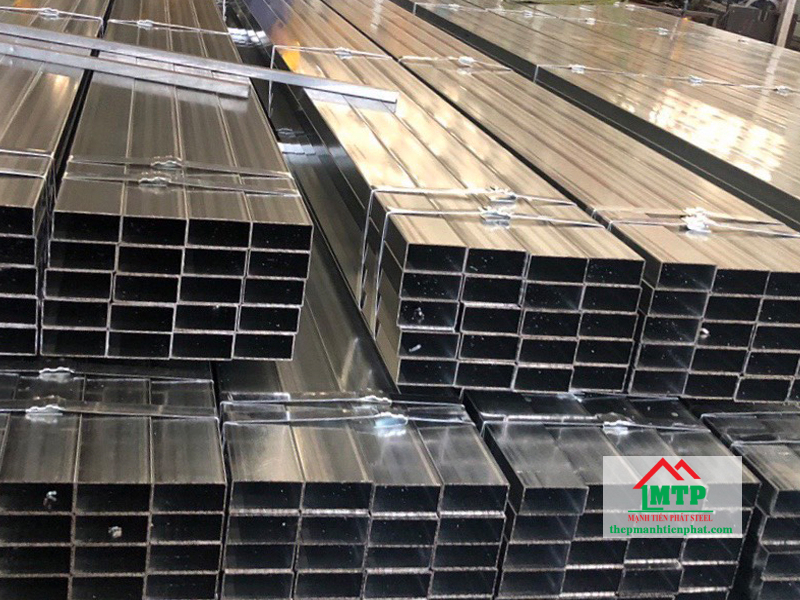 Thép hộp chữ nhật Nam Kim có độ bền cao, chống ăn mòn, đa dạng quy cách
