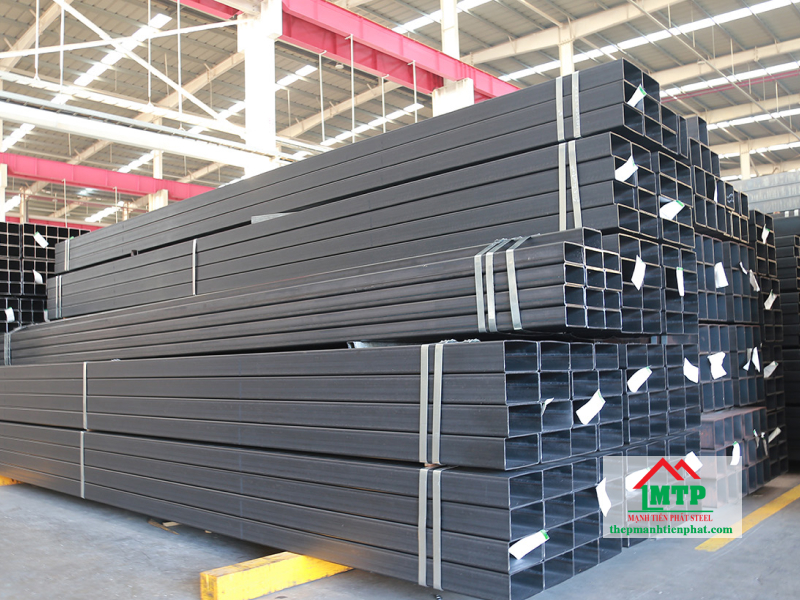 Sắt hộp đen Tuấn Võ có độ cứng cao, chắc chắn, giá cả phải chăng