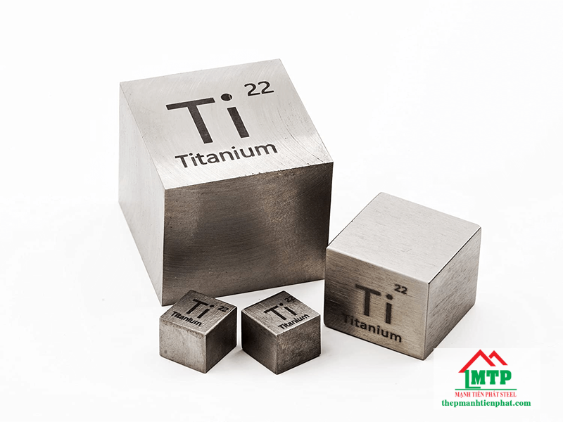 Titanium đặc trưng với độ cứng chắc vượt trội