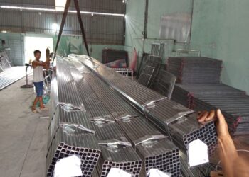 giao lô 1000 cây sắt hộp 1414 cho xưởng cơ khí ở thị trấn đức hoà huyện đức hoà long an