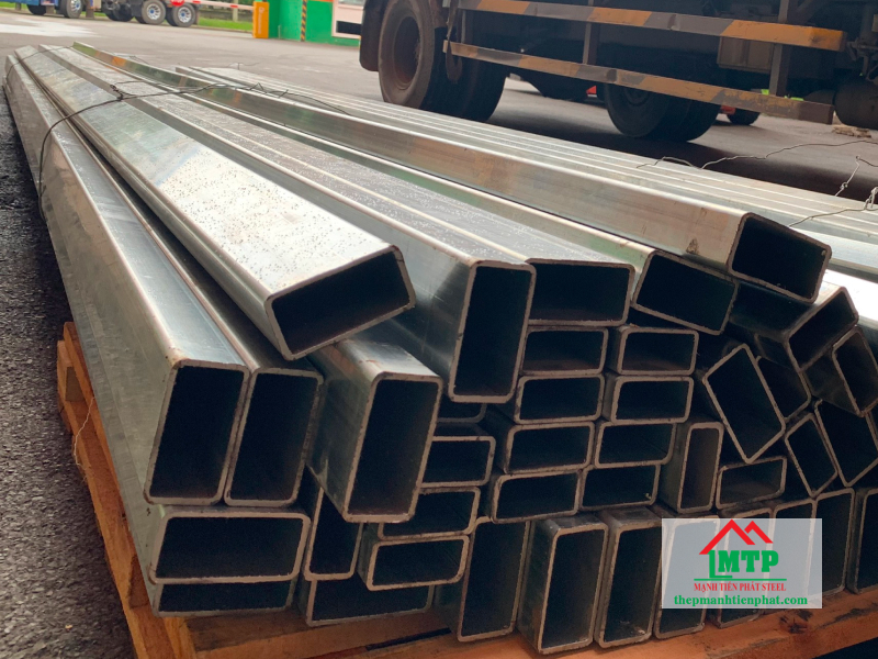 Thép hộp chữ nhật 50x100x5ly mạ kẽm nhúng nóng