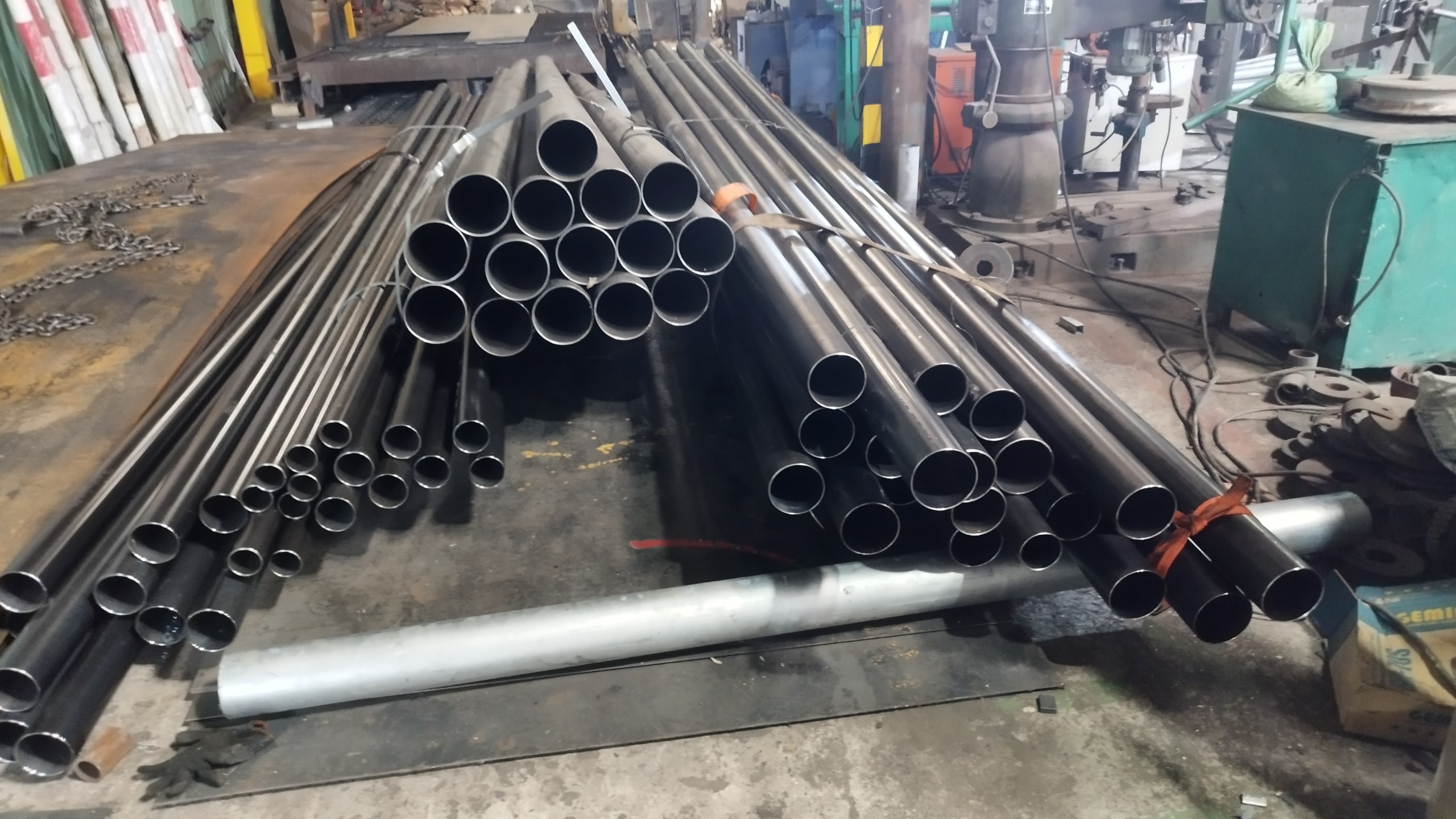 z5695672937251 0251ce21a37759f337332128294855d7