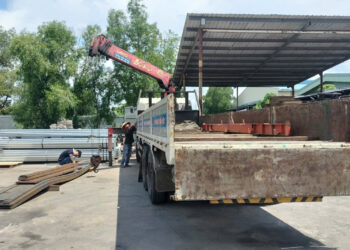 Giao v+tấm cho Cty cơ khí KCN Hải sơn