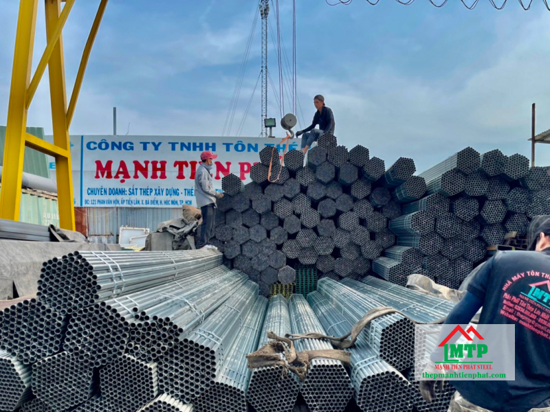 Tôn Thép Mạnh Tiến Phát cung cấp ống thép đúc DN15 chính hãng, giá rẻ, CK 5 - 10%