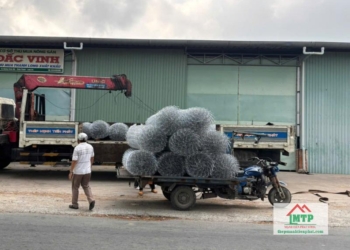 Giá lưới B40 khổ 2m (4)