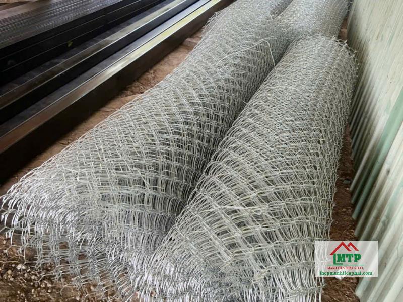 Sản phẩm lưới B40 khổ 2m tại đại lý Thép MTP
