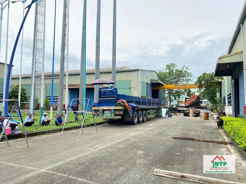 Cần chuẩn bị vị trí đủ rộng để gia công cán tôn seamlock