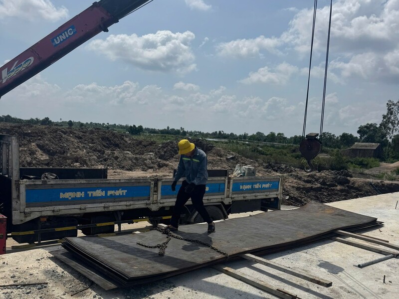 z6865535248355 556c7b470a501fe60f2a70a85cde6335