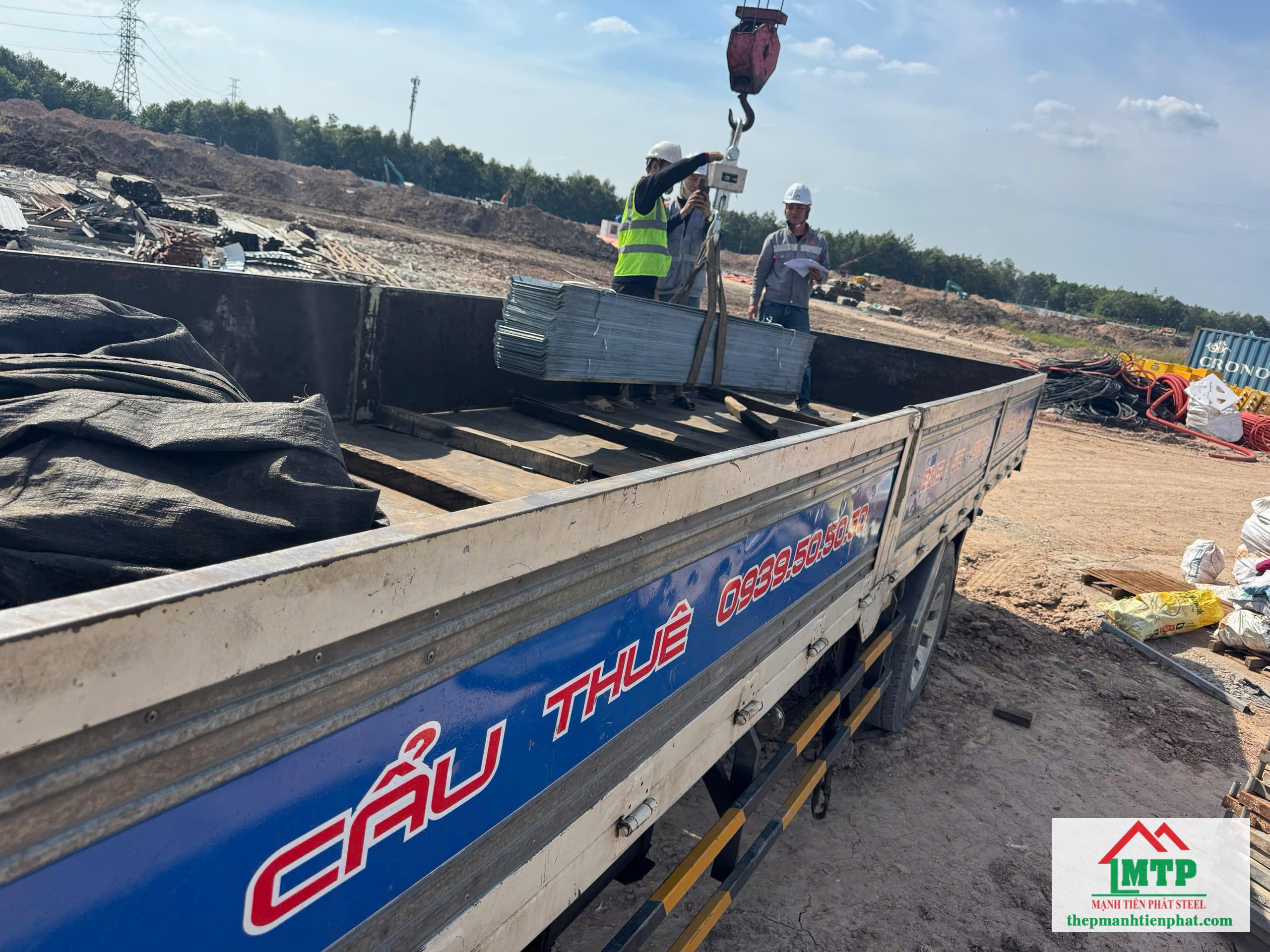 Chọn mua tấm thép đục lỗ tại Bà Rịa Vũng Tàu của Thép MTP giao hành nhanh, đủ hóa đơn, giá tốt