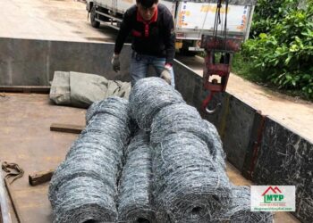 Dây kẽm gai tại Quận 6 chất lượng, bén cho bến xe, nhà dân dụng