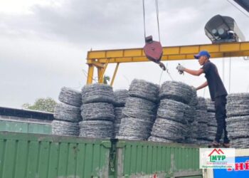 Dây kẽm gai tại Quận Tân Phú làm hàng rào chống leo, vận chuyển tận nơi, hẻm sâu