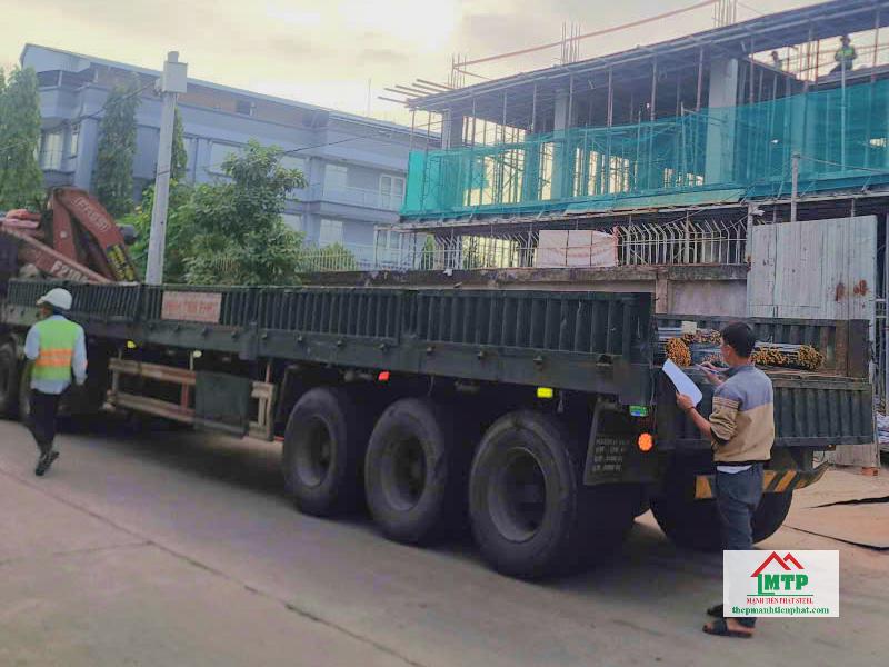 Thép Mạnh Tiến Phát luôn chủ động nguồn hàng thép Việt Nhật, cung cấp đủ chứng từ, báo giá chuẩn theo công trình tại Bình Dương