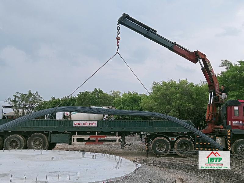 Giao 30 tấn thép xây dựng Việt Nhật cho dự án Khu Du lịch Sơn Tiên, Đồng Nai