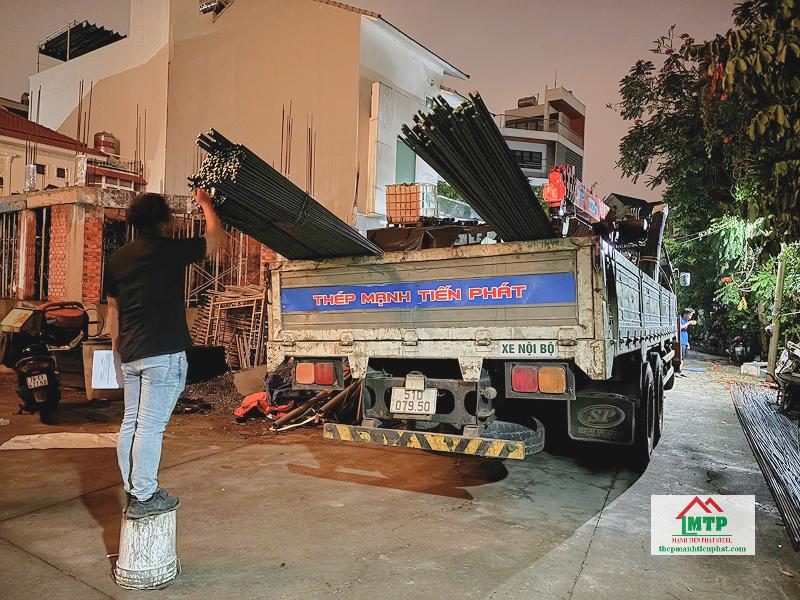 Giao 150 cây thép Việt Nhật D14 cho công trình dân dụng tại Đoàn Văn Bơ, Quận 4