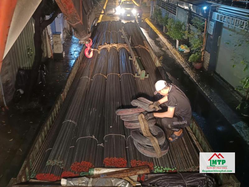 Giao 40 tấn thép xây dựng Việt Nhật cho công trình tòa nhà văn phòng tại Phú Nhuận