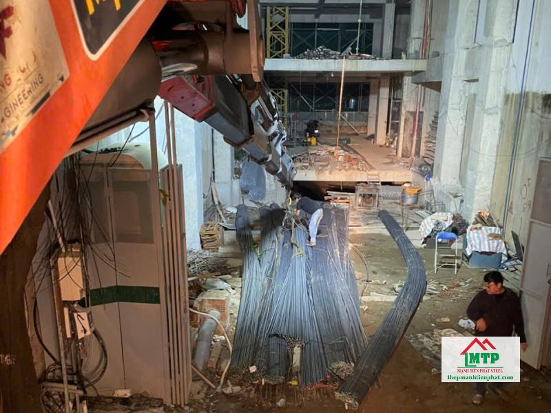 Giao 12 tấn thép Việt Nhật D18, D20 cho công trình trên đường Hoàng Diệu, Phú Nhuận
