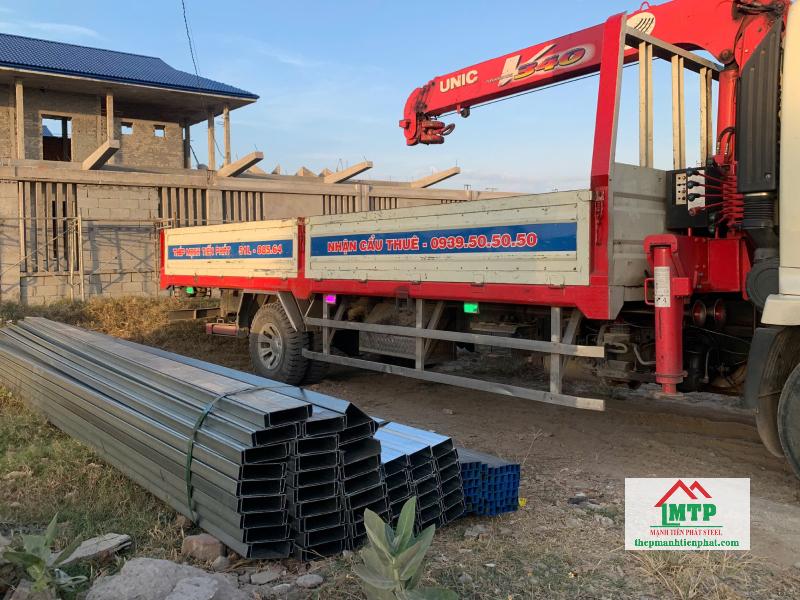 Đại lý xà gồ Hoa Sen tại Quận 7 cung cấp quy cách đa dạng cho nhiều công trình