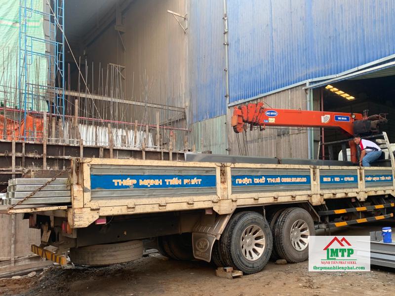 Thép Mạnh Tiến Phát linh hoạt phương án giao xà gồ Hoa Sen tại Quận 5, đảm bảo tiến độ công trình