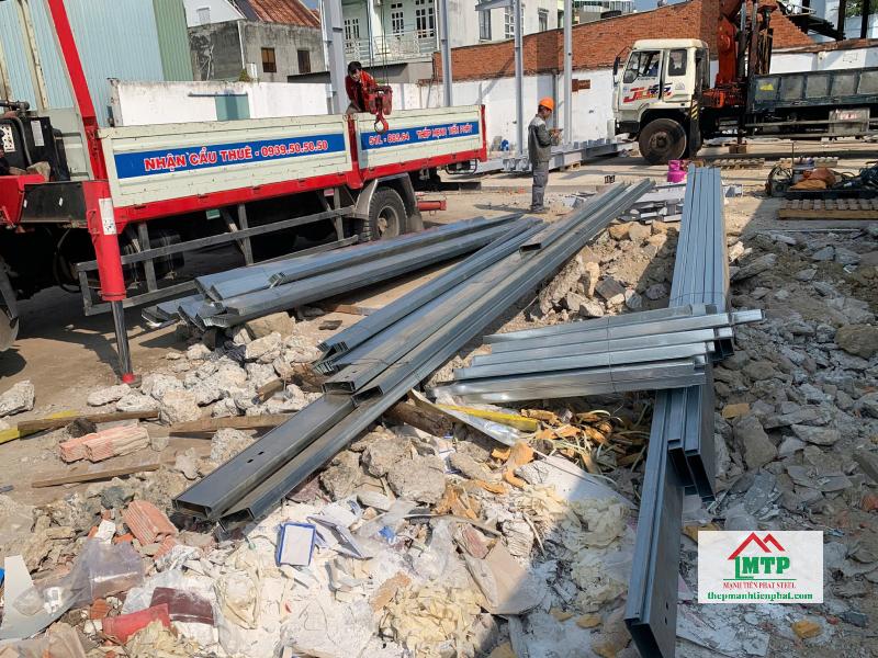Thép Mạnh Tiến Phát cung cấp xà gồ Hoa Sen C/Z các loại đa dạng quy cách, độ dày, giao nhanh