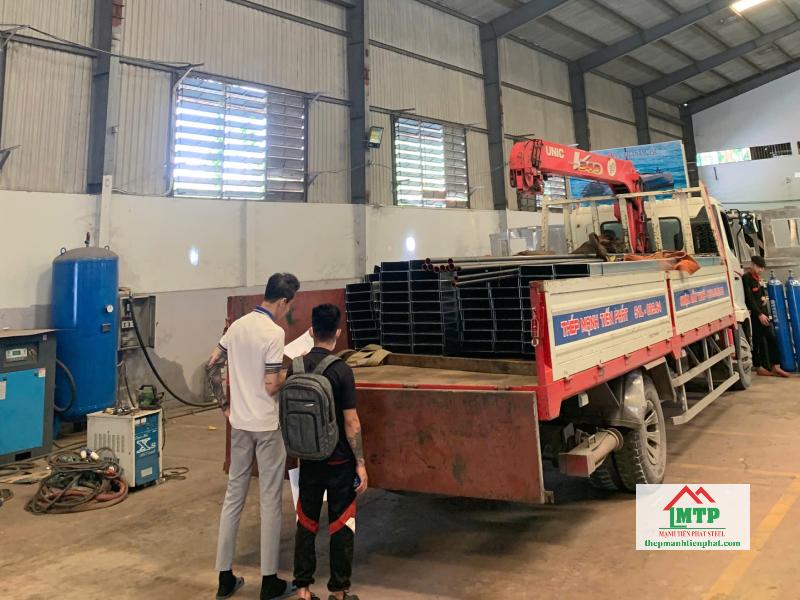 Giao 1000m xà gồ C150x50 Hoa Sen cho công ty đóng ca nô tại Phước Hòa, Bà Rịa – Vũng Tàu
