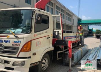 Mạnh Tiến Phát - Đại lý xà gồ Hòa Phát tại Quận 4 có hàng chính hãng, sẵn kho, giao nhanh