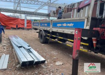 Đại lý xà gồ Hòa Phát tại Quận Tân Bình có nguồn hàng sẵn, giao nhanh - Mạnh Tiến Phát