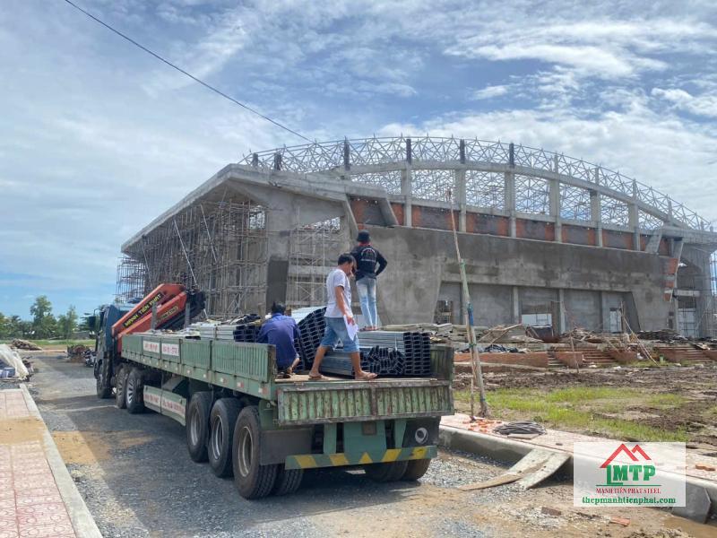 Đại lý xà gồ Hòa Phát tại Tiền Giang uy tín, giá tốt - Thép Mạnh Tiến Phát