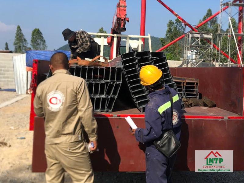 Mạnh Tiến Phát nhận gia công xà gồ Hòa Phát theo yêu cầu công trình tại Quận 12, giá ưu đãi đơn hàng lớn, chứng từ đầy đủ