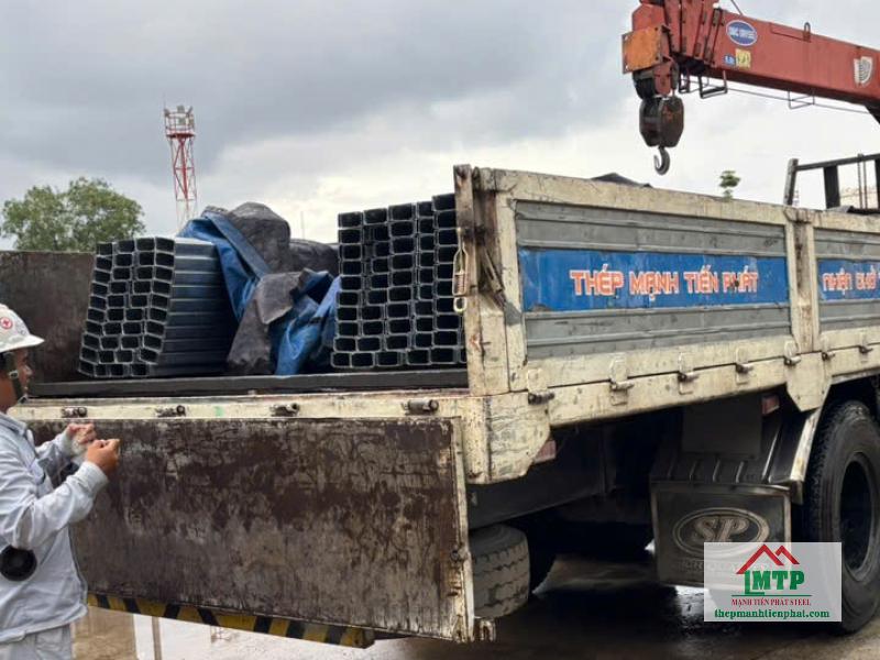 Mua xà gồ Hòa Phát tại Tây Ninh ở đại lý Thép Mạnh Tiến Phát giao nhanh tận nơi, đủ quy cách