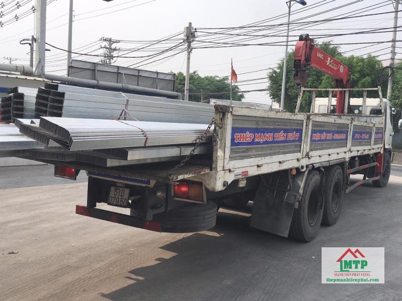 Đơn 200 cây xà gồ Hòa Phát C125, Z150 giao nhà xưởng tại Vĩnh Lộc B, huyện Bình Chánh