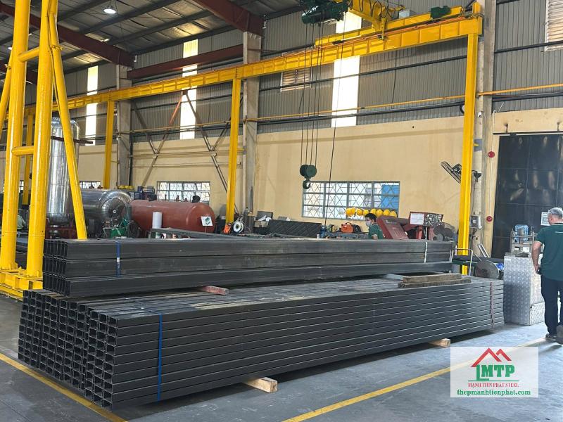 190 cây xà gồ C150 Hòa Phát dày 2.0 mm phục vụ công trình mở rộng mái xưởng trên đường Tô Ký, Quận 12