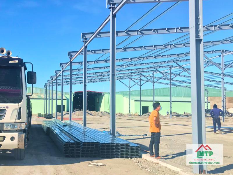 Xà gồ Hòa Phát sử dụng trong các công trình nhà xưởng tại KCN Hiệp Phước, Nhà Bè